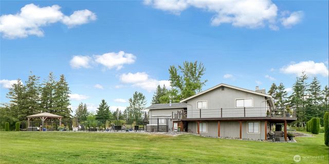 1835 E Smith Road, Bellingham, WA 98226