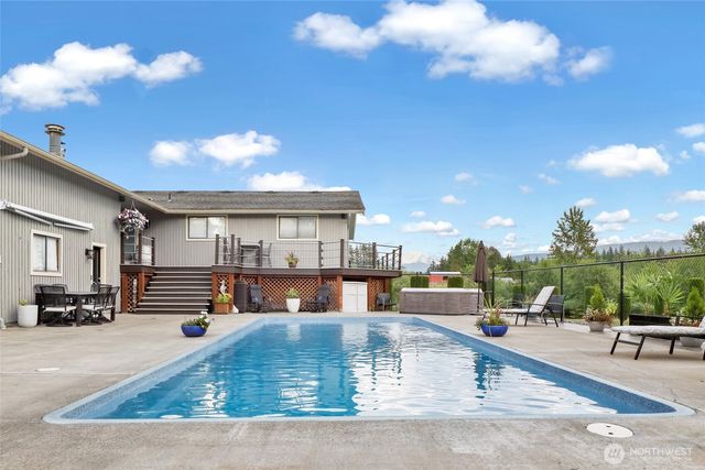 1835 E Smith Road, Bellingham, WA 98226