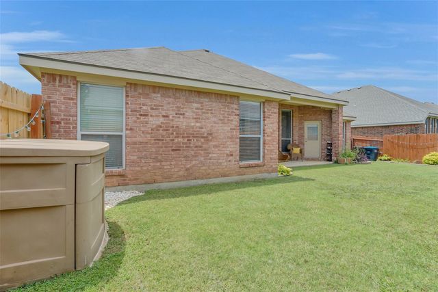 4500 Southbend Drive, Fort Worth, TX 76123
