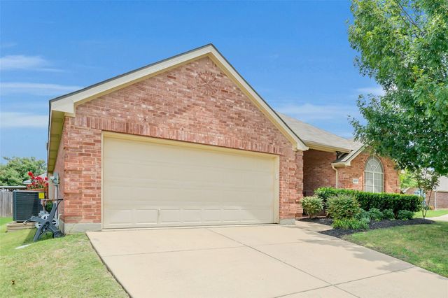 4500 Southbend Drive, Fort Worth, TX 76123