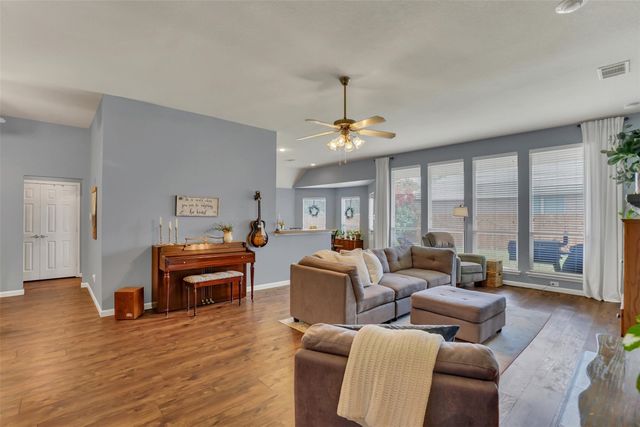 4500 Southbend Drive, Fort Worth, TX 76123