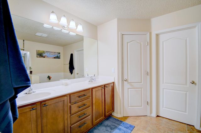 7320 Skagway Drive NE, Rio Rancho, NM 87144