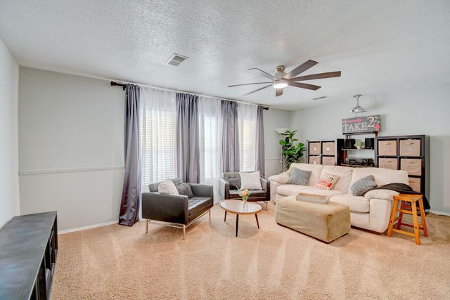 7320 Skagway Drive NE, Rio Rancho, NM 87144