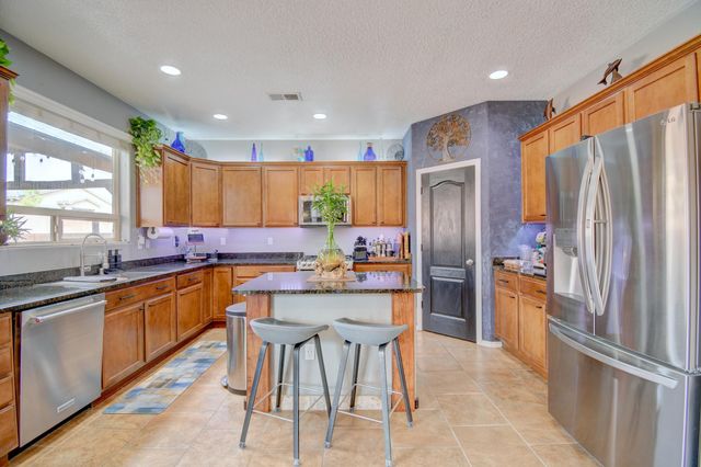 7320 Skagway Drive NE, Rio Rancho, NM 87144