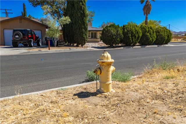 6770 Lindbergh Lane, Yucca Valley, CA 92284