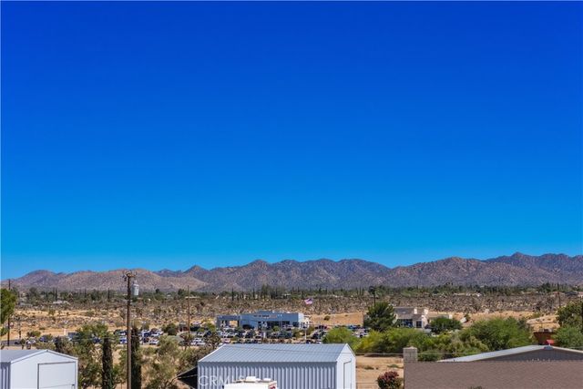 6770 Lindbergh Lane, Yucca Valley, CA 92284