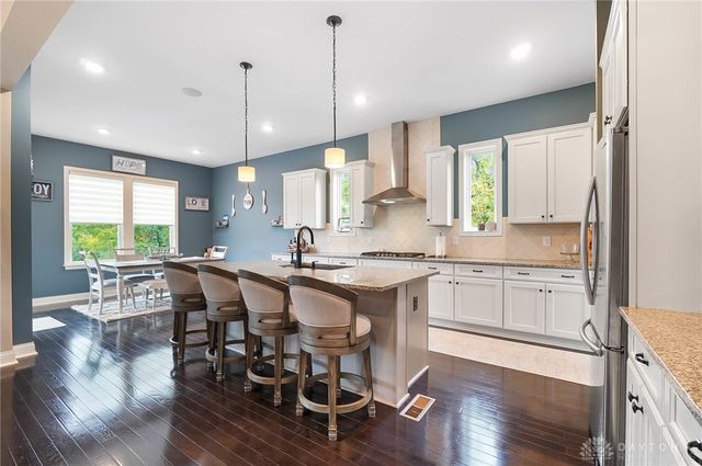 7053 Laurel Oaks Drive, West Chester, OH 45069