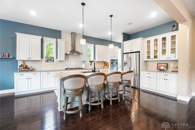 7053 Laurel Oaks Drive, West Chester, OH 45069