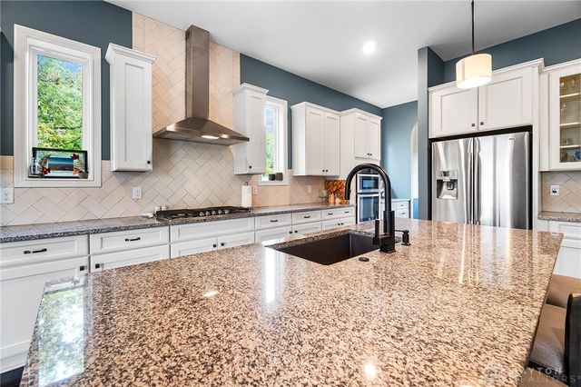 7053 Laurel Oaks Drive, West Chester, OH 45069