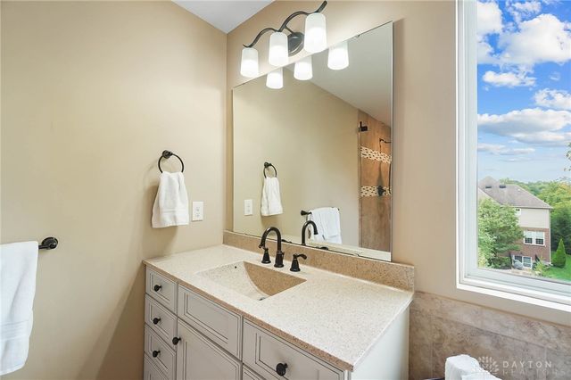 7053 Laurel Oaks Drive, West Chester, OH 45069