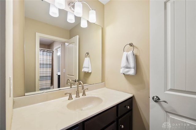 7053 Laurel Oaks Drive, West Chester, OH 45069