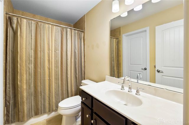 7053 Laurel Oaks Drive, West Chester, OH 45069