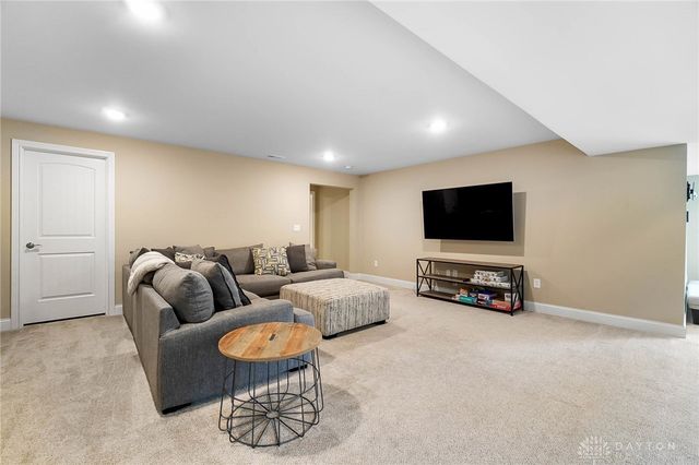 7053 Laurel Oaks Drive, West Chester, OH 45069