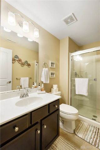 7053 Laurel Oaks Drive, West Chester, OH 45069