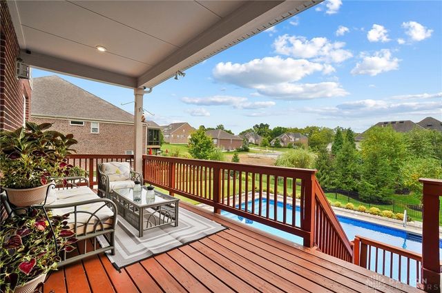 7053 Laurel Oaks Drive, West Chester, OH 45069