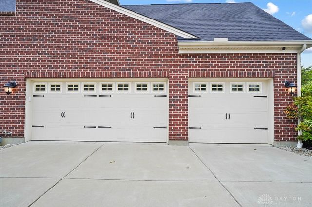 7053 Laurel Oaks Drive, West Chester, OH 45069