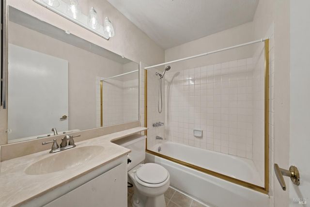17002 Acacia Way, Clearlake Oaks, CA 95423