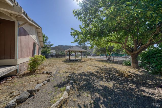 17002 Acacia Way, Clearlake Oaks, CA 95423