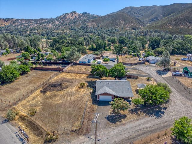 17002 Acacia Way, Clearlake Oaks, CA 95423
