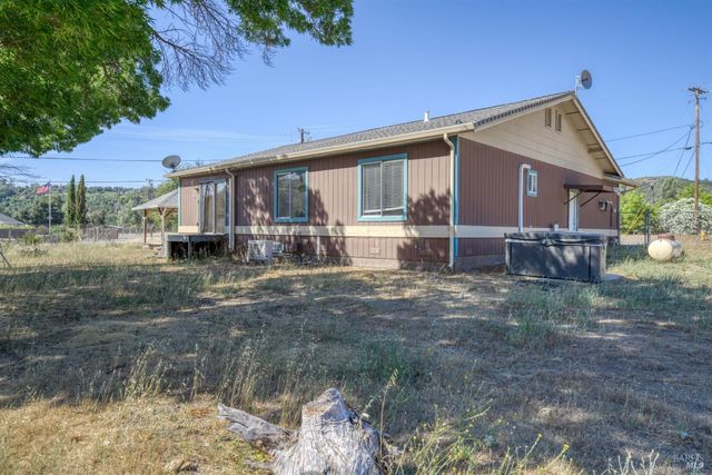 17002 Acacia Way, Clearlake Oaks, CA 95423