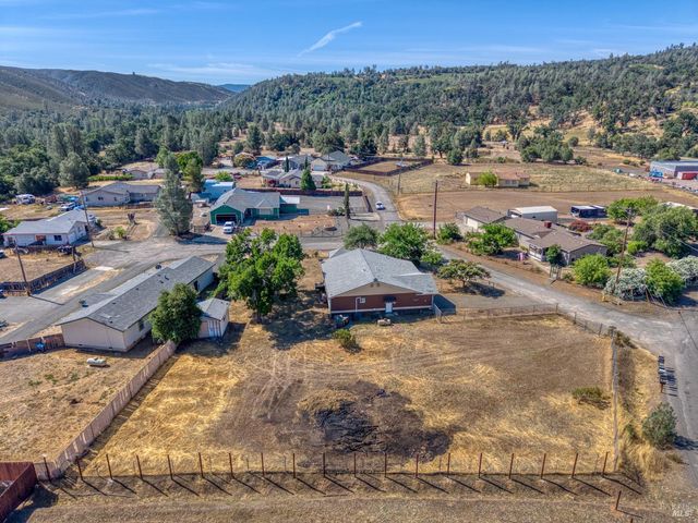 17002 Acacia Way, Clearlake Oaks, CA 95423