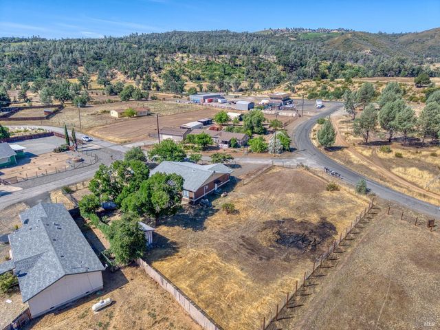 17002 Acacia Way, Clearlake Oaks, CA 95423