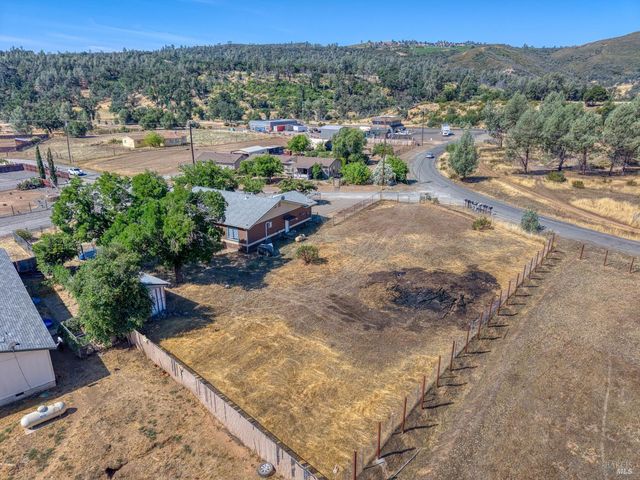 17002 Acacia Way, Clearlake Oaks, CA 95423