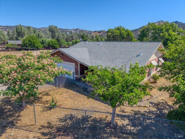 17002 Acacia Way, Clearlake Oaks, CA 95423