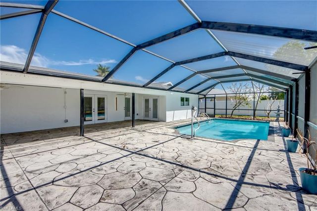 1210 SE 29th TER, Cape Coral, FL 33904