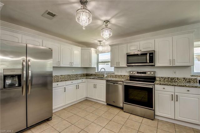 1210 SE 29th TER, Cape Coral, FL 33904