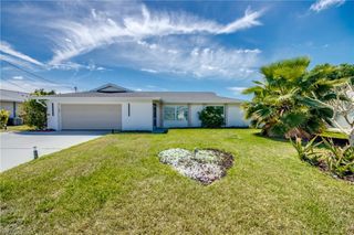 1210 SE 29th TER, Cape Coral, FL 33904