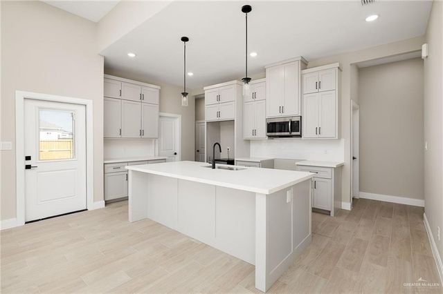 1205 E Acacia Drive, San Juan, TX 78589