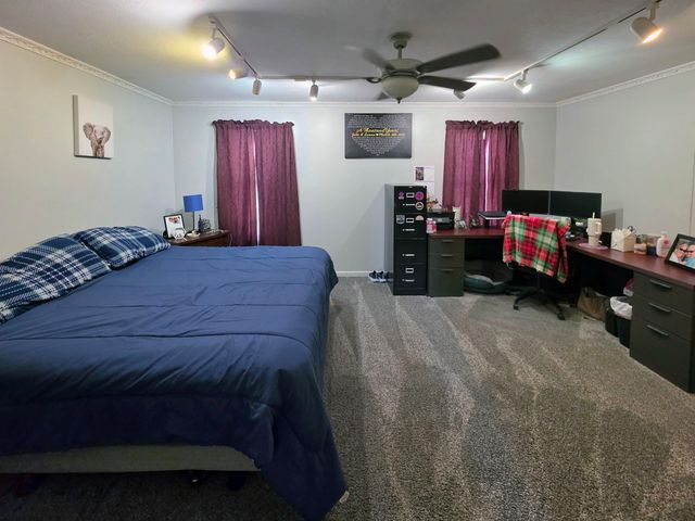 1708 W Ridge Road, Bay City, MI 48708