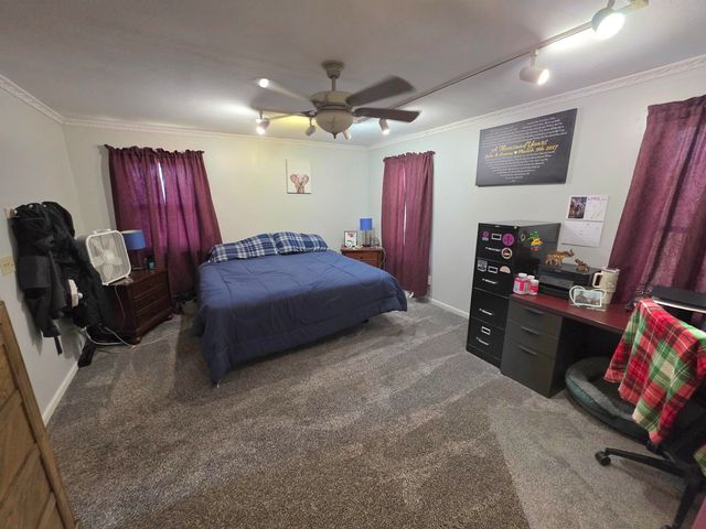 1708 W Ridge Road, Bay City, MI 48708