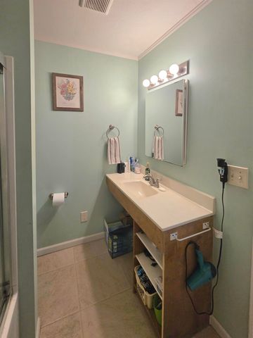 1708 W Ridge Road, Bay City, MI 48708