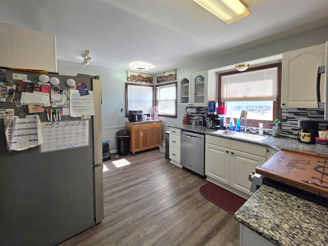 1708 W Ridge Road, Bay City, MI 48708