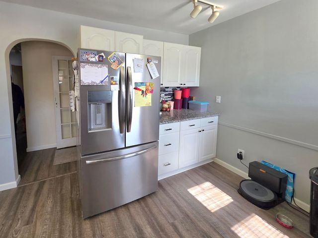 1708 W Ridge Road, Bay City, MI 48708