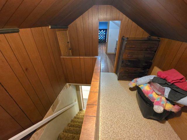 1708 W Ridge Road, Bay City, MI 48708