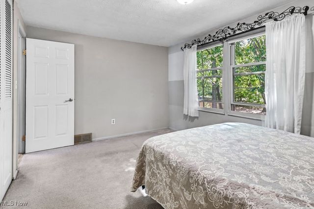 10265 Beaver Trail, Aurora, OH 44202