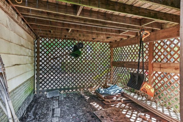 10265 Beaver Trail, Aurora, OH 44202