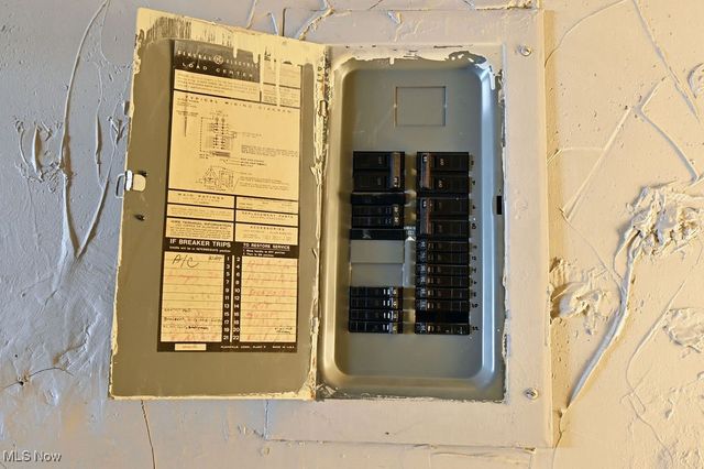 10265 Beaver Trail, Aurora, OH 44202