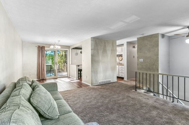 10265 Beaver Trail, Aurora, OH 44202