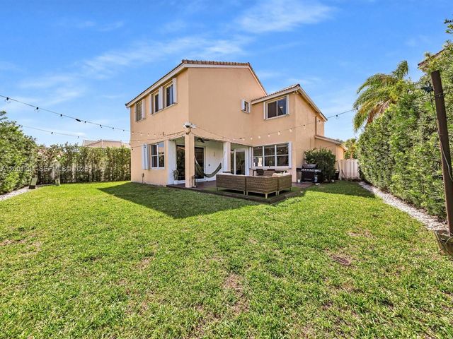 1042 Thistle Creek Ct, Weston, FL 33327
