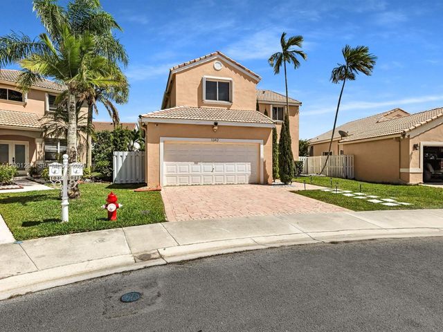 1042 Thistle Creek Ct, Weston, FL 33327