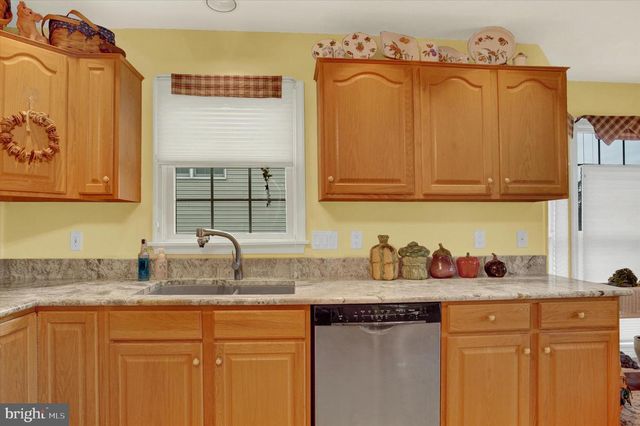 216 FOX GROVE PL, Hummelstown, PA 17036