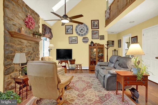 216 FOX GROVE PL, Hummelstown, PA 17036