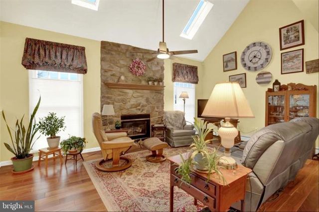 216 FOX GROVE PL, Hummelstown, PA 17036