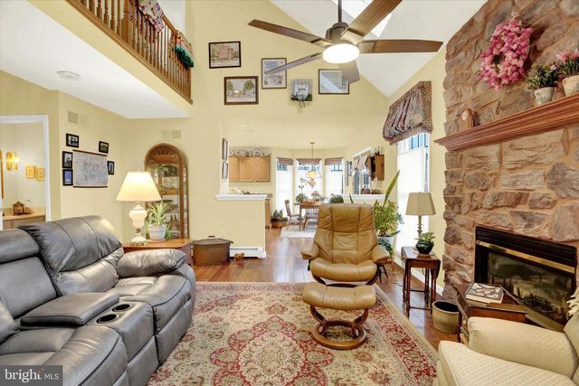 216 FOX GROVE PL, Hummelstown, PA 17036