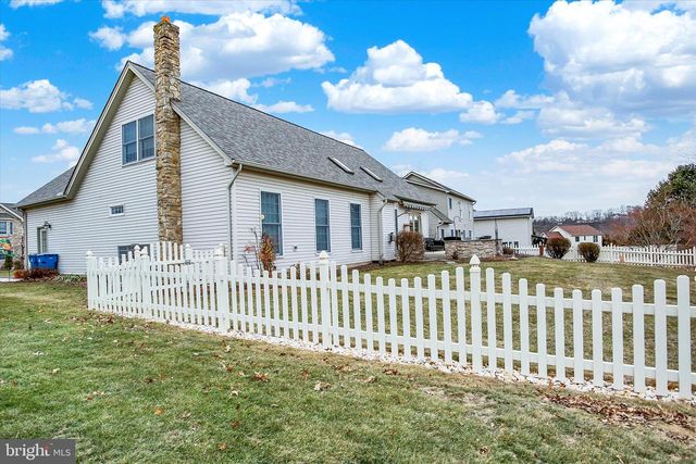 216 FOX GROVE PL, Hummelstown, PA 17036