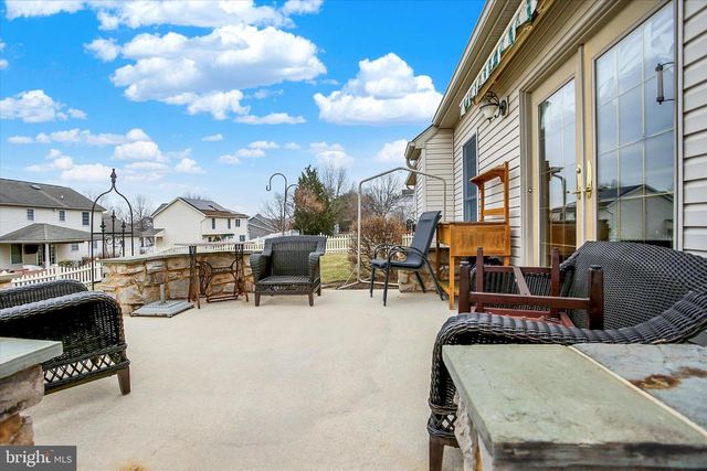 216 FOX GROVE PL, Hummelstown, PA 17036